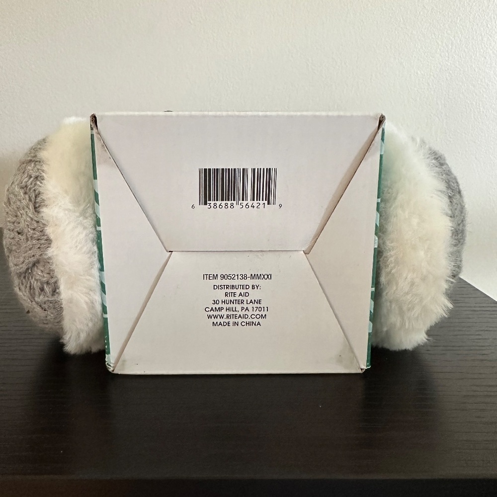 *SNUGGLE UP* Travel Mug & Earmuff Set NWT - Picture 4 of 4